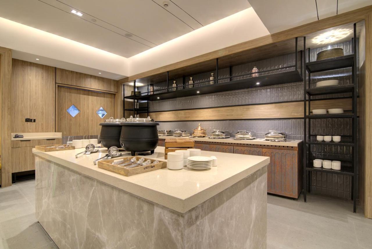 7 Apple Hotel Pratap Nagar, Jaipur Exterior photo